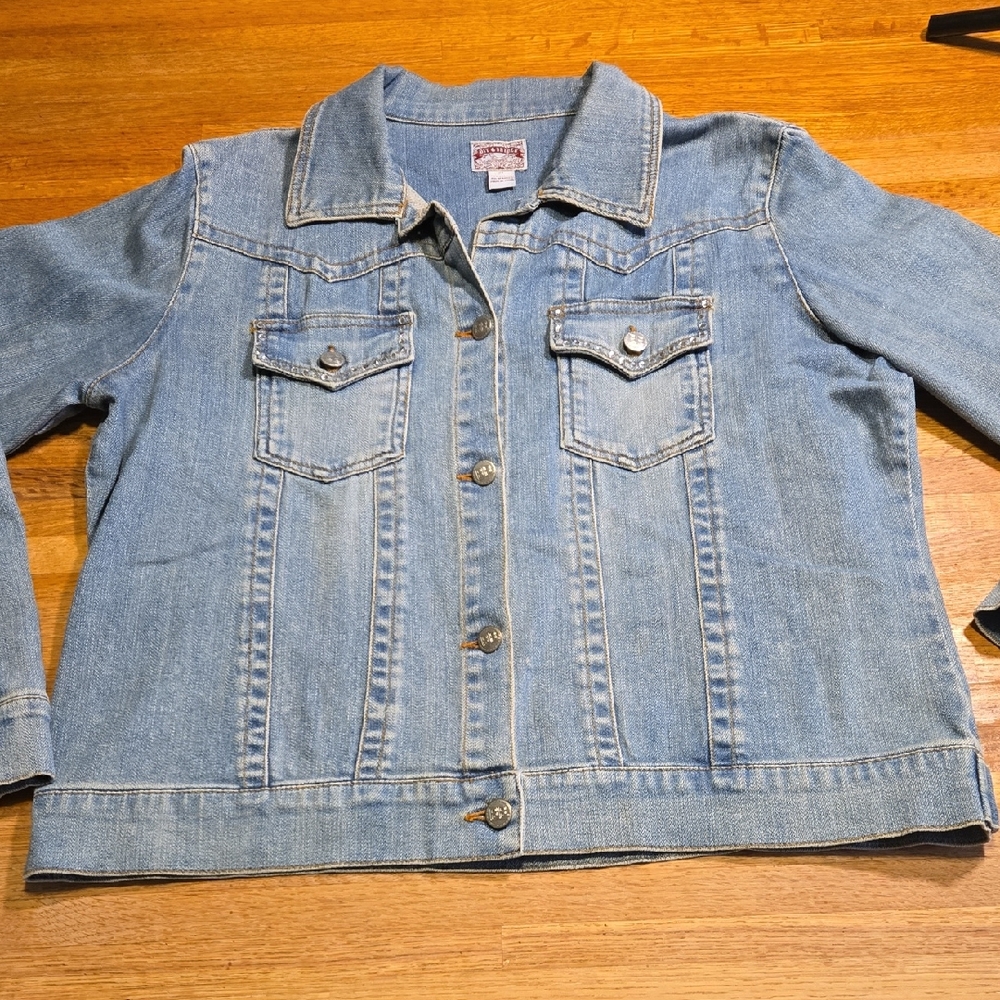 Bit & Bridle Women XL Light Denim Blue Rhinestone Western Button Jean Jacket